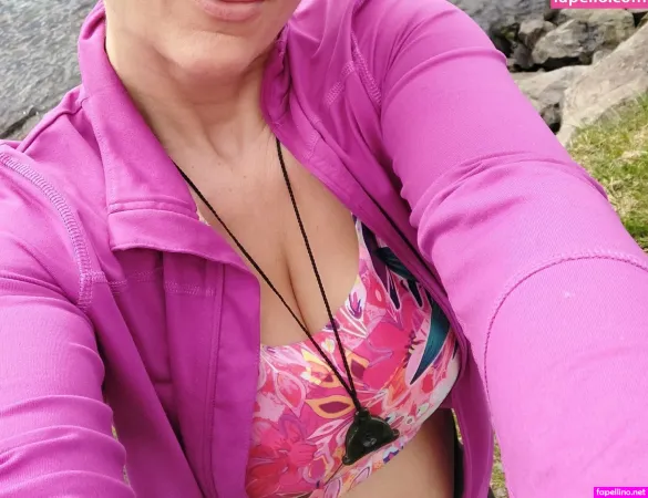 Boobarella55 OnlyFans Thumbnail #5kzxfAMf8Z