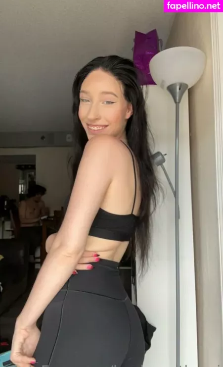 Books Withaeri OnlyFans Thumbnail #id6X4lXG3H