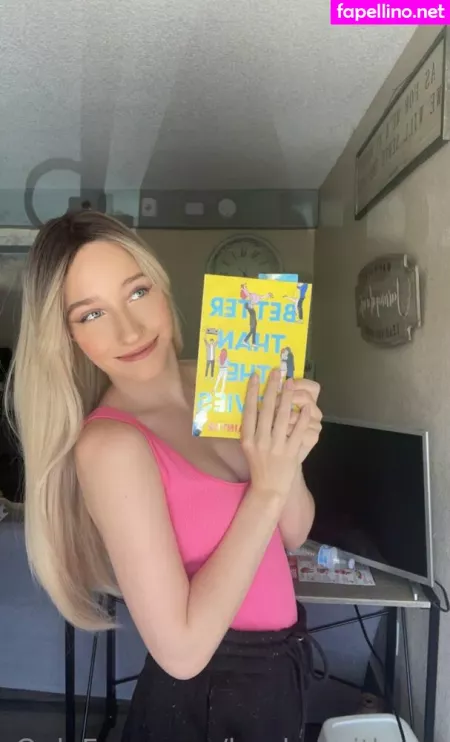 Books Withaeri OnlyFans Thumbnail #mGffg11Eh6