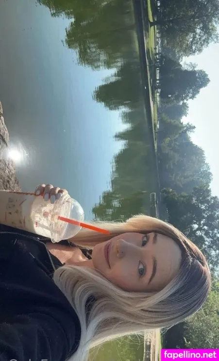 Books Withari OnlyFans Thumbnail #x9jxcQ2tPD