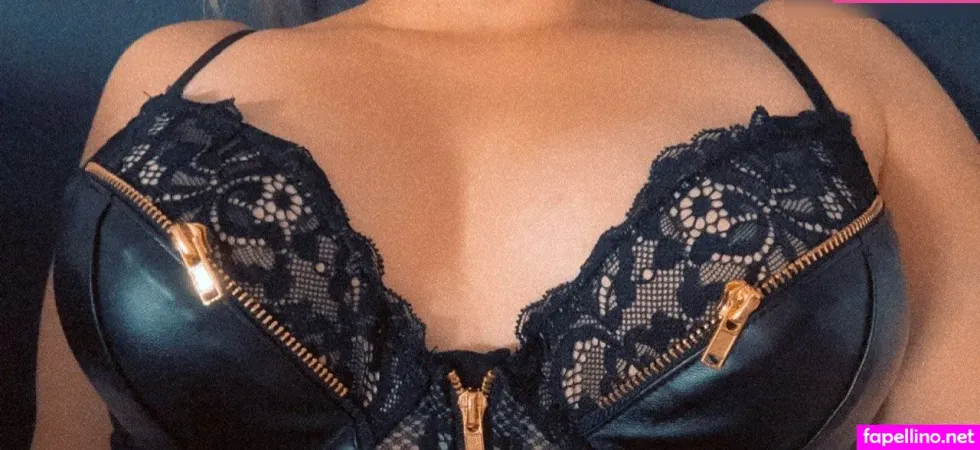 Booty Biene Of OnlyFans Thumbnail #rJyfp48YL6