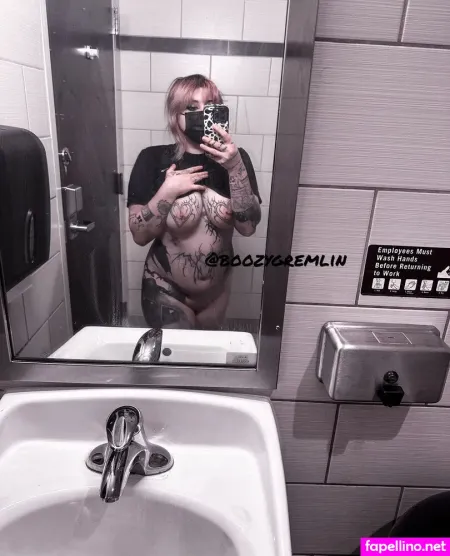 Boozygremlinx OnlyFans Thumbnail #9nXQPlxnEs