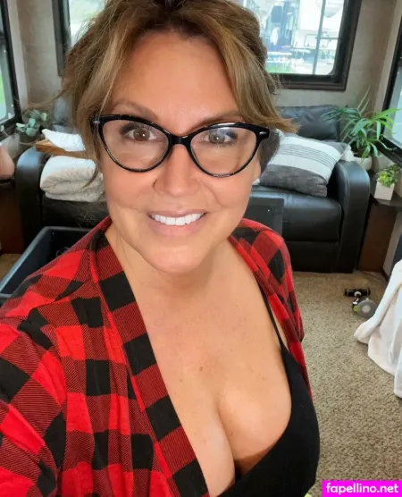 Boringmom OnlyFans Thumbnail #GEVFurEpWl