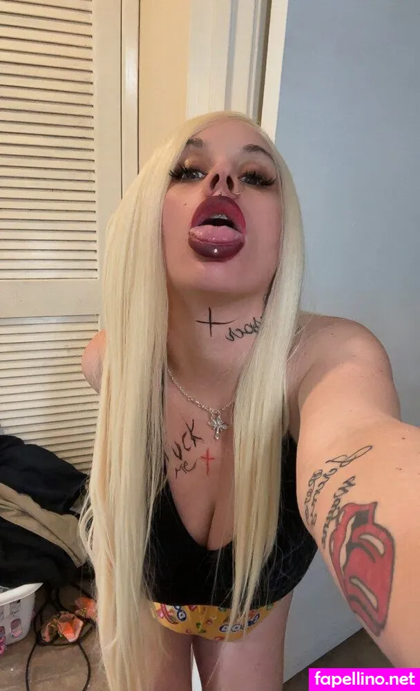 bornconfusedxo, xo_justqueen_xo Nude Leaked OnlyFans Photo #xkkeJS9qAP