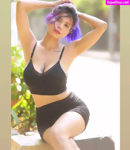 Bossgirlannie OnlyFans Thumbnail #5gKdc7HoRA