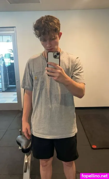 Bossmanfuksvip OnlyFans Thumbnail #EV4vfCb8AN