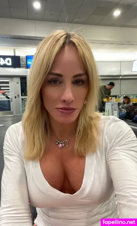 Bostonbecki Main Profile Photo