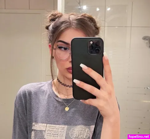Bougebby OnlyFans Thumbnail #UWlJxuxKAE
