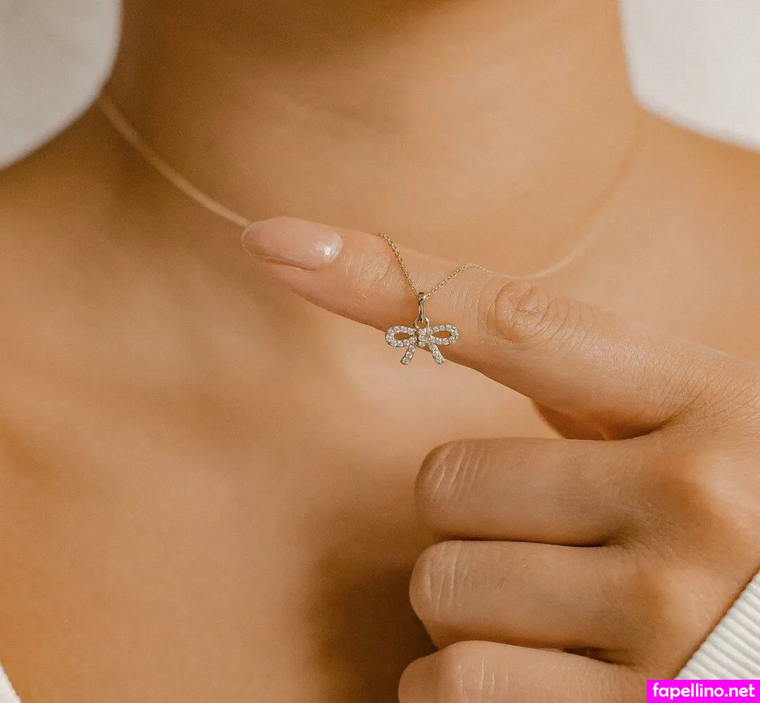 bowtienecklace Nude Leaked OnlyFans Photo #5FhSerAIXa