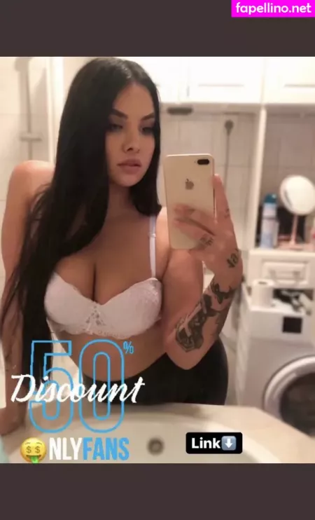Bozsoki Barbi OnlyFans Thumbnail #IVHw6l6Hz0