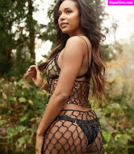 Brandi Rhodes OnlyFans Thumbnail #A8e1yp8zng