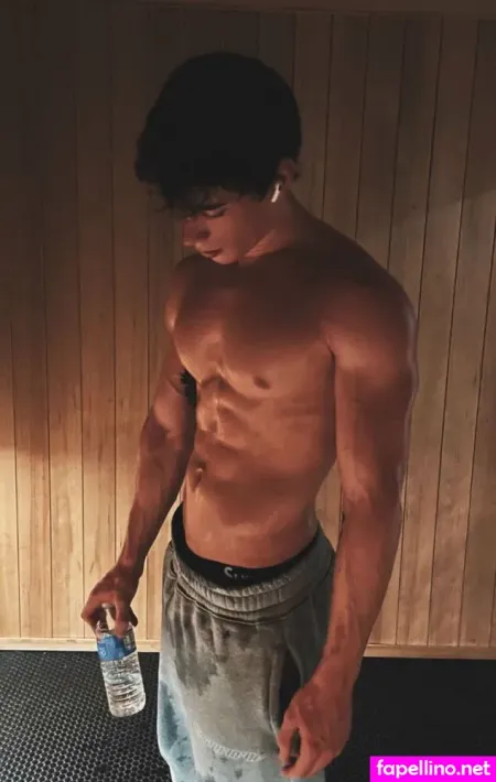 Brandonrowlandx Main Profile Photo