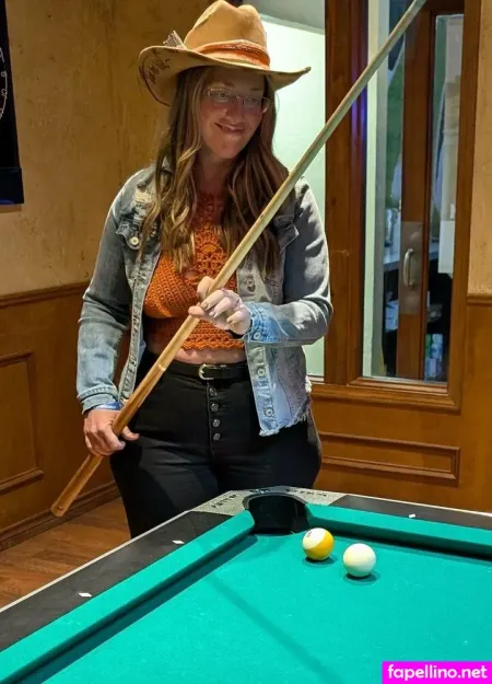 Bras And Hooks OnlyFans Thumbnail #JTM7RpOu2x