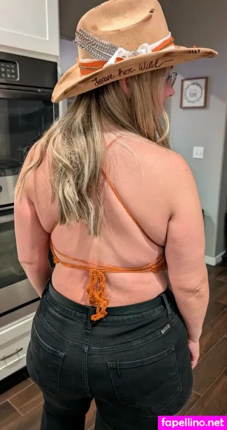 Bras And Hooks OnlyFans Thumbnail #dwRCzeGIkz