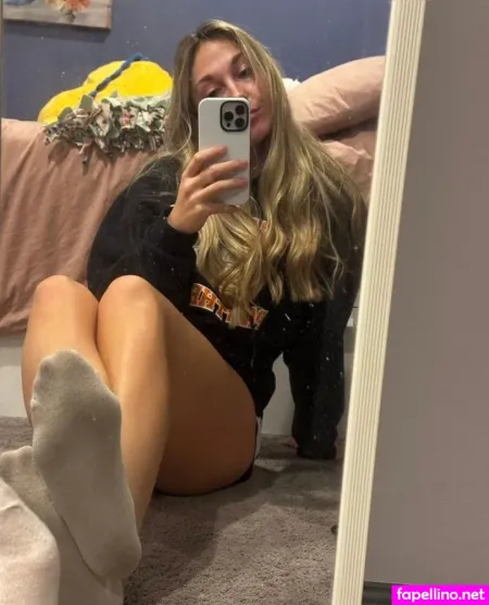 Brattibell OnlyFans Thumbnail #oSUY9dztXT