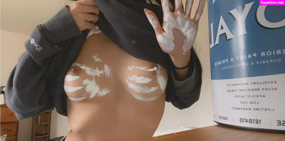 Bratttyelle OnlyFans Thumbnail #Ob0R4p1Ap8