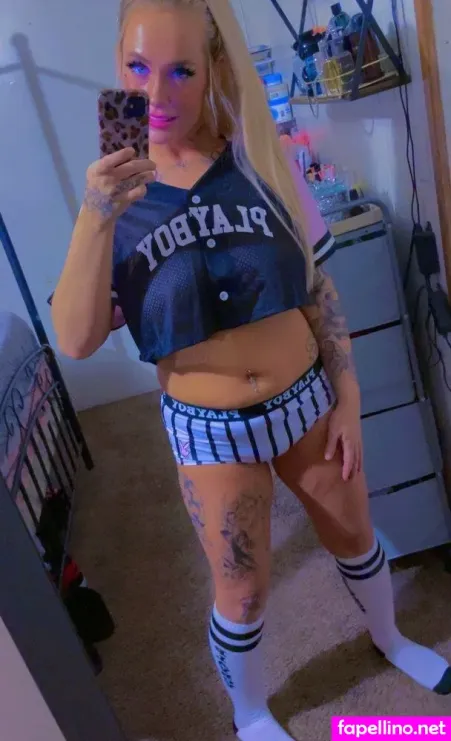 Brattyblonde98 OnlyFans Thumbnail #QOxJecKvTa