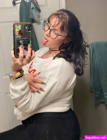 Brattystoner19 OnlyFans Thumbnail #2qaf8nAFl4