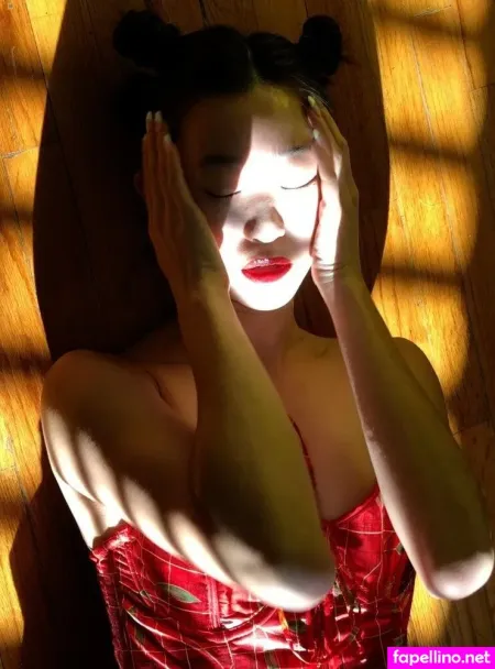 Breadfaceblog OnlyFans Thumbnail #1qSpGWwhip