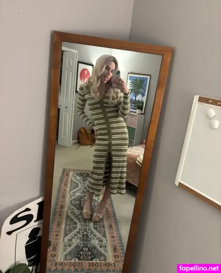 Breakinglivvy OnlyFans Thumbnail #HO62U6LVqn