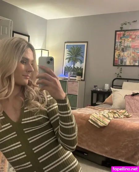 Breakinglivvy OnlyFans Thumbnail #WdzncFFx3Q