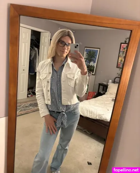 Breakinglivvy OnlyFans Thumbnail #owkVgBQ0zE