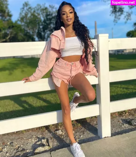 Breann Llewelyn OnlyFans Thumbnail #iMo75sbA3e