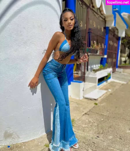 Breann Llewelyn OnlyFans Thumbnail #lQR3V5mi70