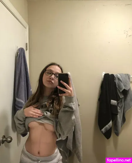 Breezyfbaby23 OnlyFans Thumbnail #5GiJ8qawJO