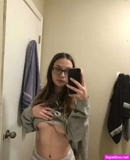 Breezyfbaby23 OnlyFans Thumbnail #fDlxRdO0y3