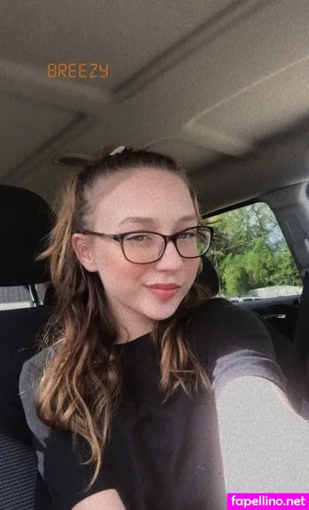 Breezyfbaby23 OnlyFans Thumbnail #hNRcMjWt5w