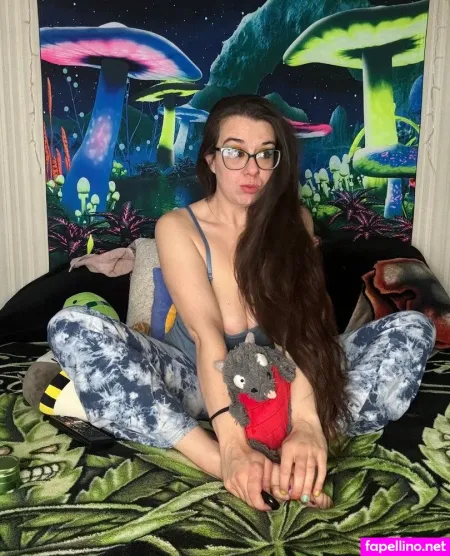 Breezyslut420 OnlyFans Thumbnail #sTc6A1zlss