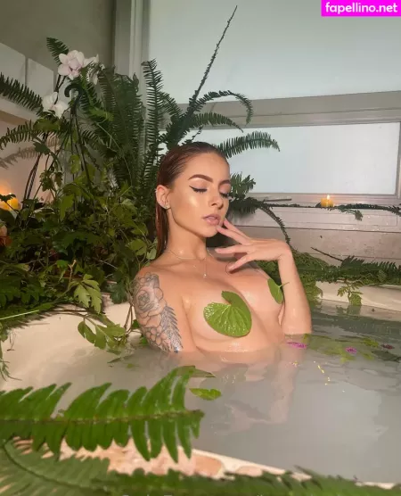 Brenda Insana OnlyFans Thumbnail #4pXqGpWdVW