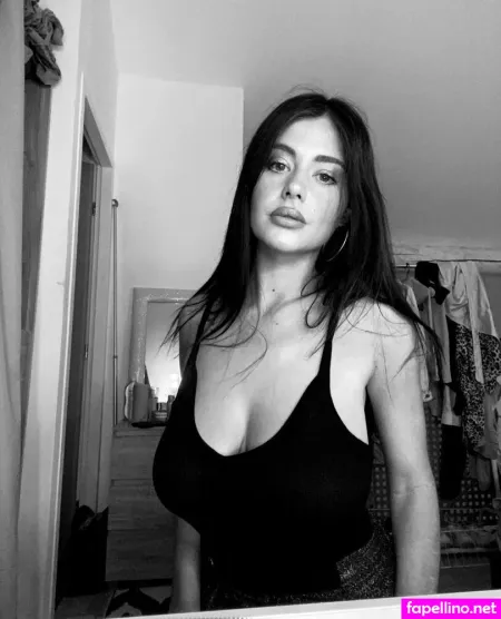 Brenda Mauvage OnlyFans Thumbnail #pLiLhVtZS1