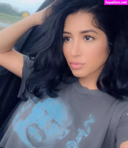 Brenda Vanesa OnlyFans Thumbnail #IyNC2rgGyl