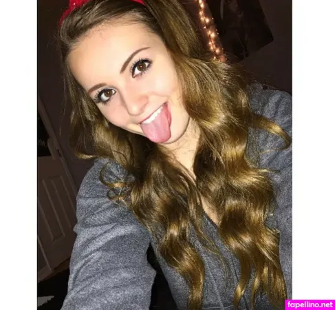 Brenna Winters OnlyFans Thumbnail #8hbqtAG3nj