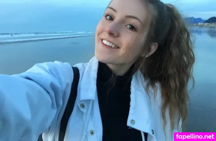 Brenna Winters OnlyFans Thumbnail #E2UAoCIWfn