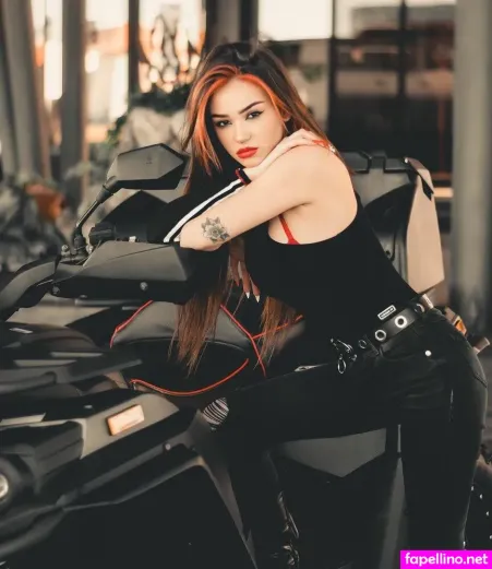 Breskvica OnlyFans Thumbnail #Cy1TtwHJuR