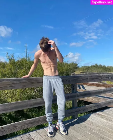 Brett Dream2 OnlyFans Thumbnail #CS2Ro9EKS4