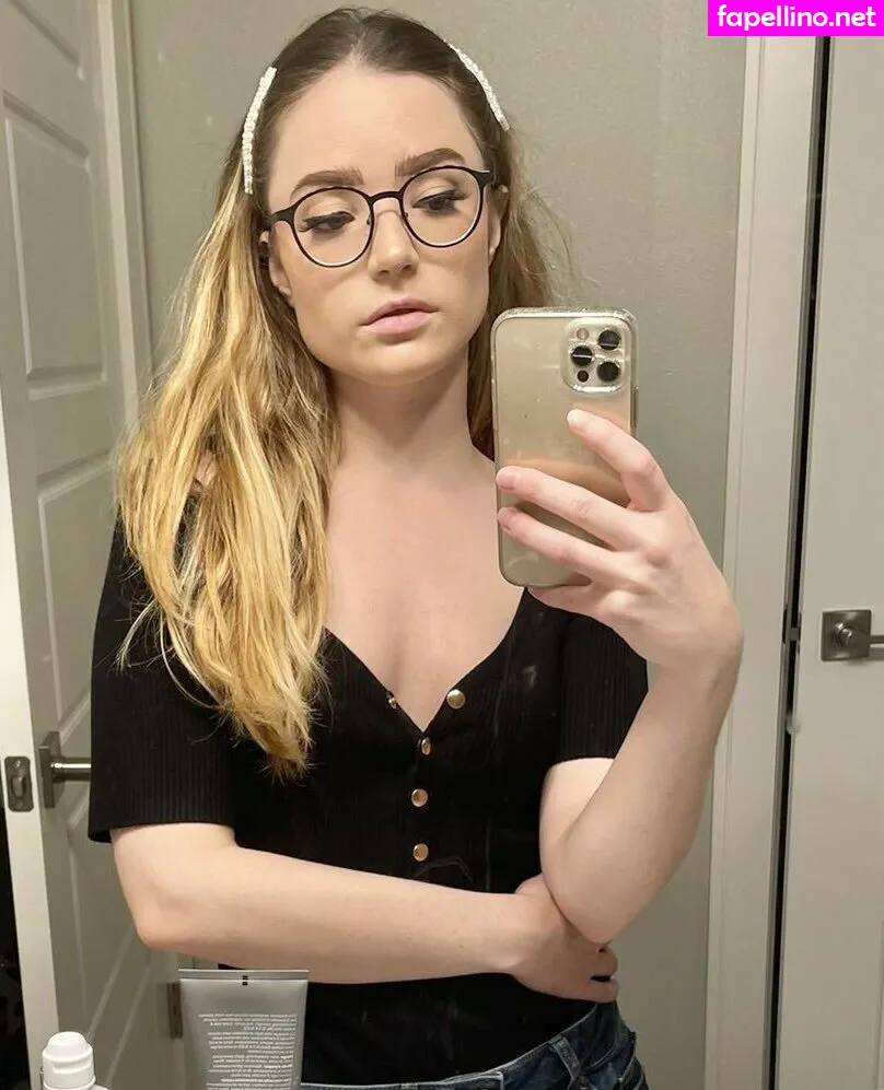 brialeigh, trinaleigh Nude Leaked OnlyFans Photo #AeXpPlTLph