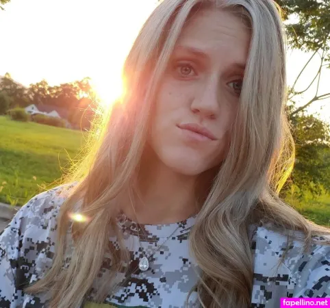 Briana Schwoyer OnlyFans Thumbnail #MHU4w6jZrl