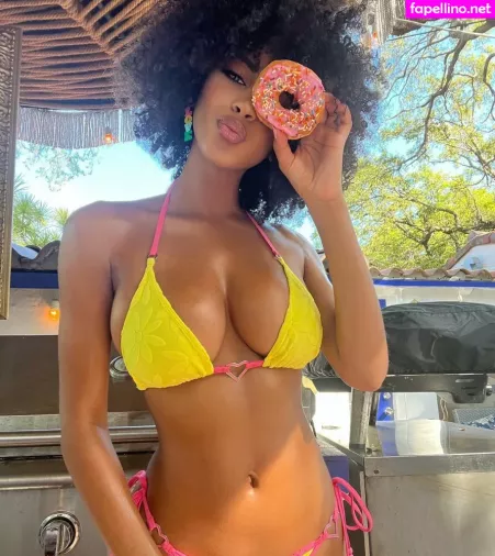 Briana Smith OnlyFans Thumbnail #YDxVOdacow