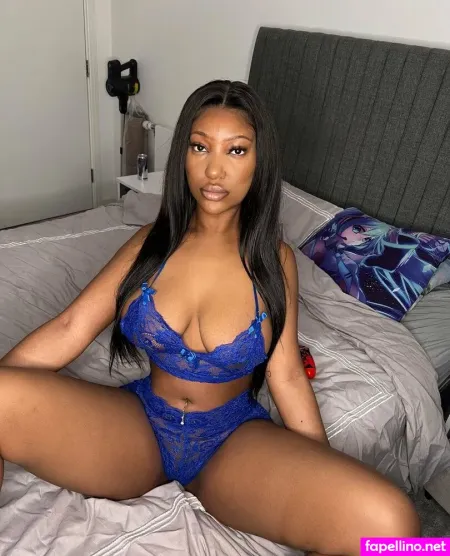 Brianabueno2 OnlyFans Thumbnail #dz7XTcq0AT