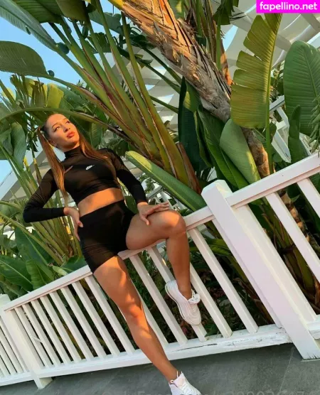 Brianna Splits OnlyFans Thumbnail #CZBNEdM6f6