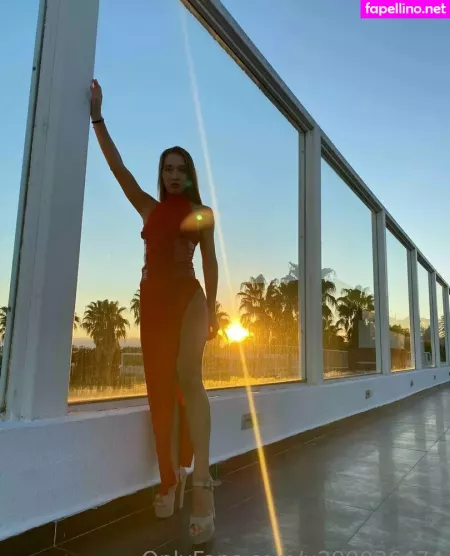 Brianna Splits OnlyFans Thumbnail #y1MHOH5BZ2