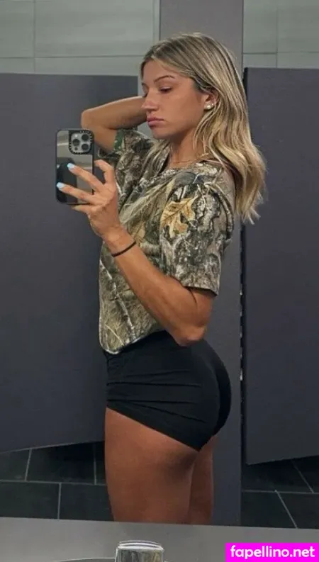 Brianna Utecht OnlyFans Thumbnail #UzYNpe2xbQ