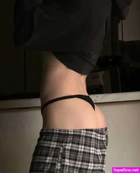 Brick Stick OnlyFans Thumbnail #E9k6CdwxF9