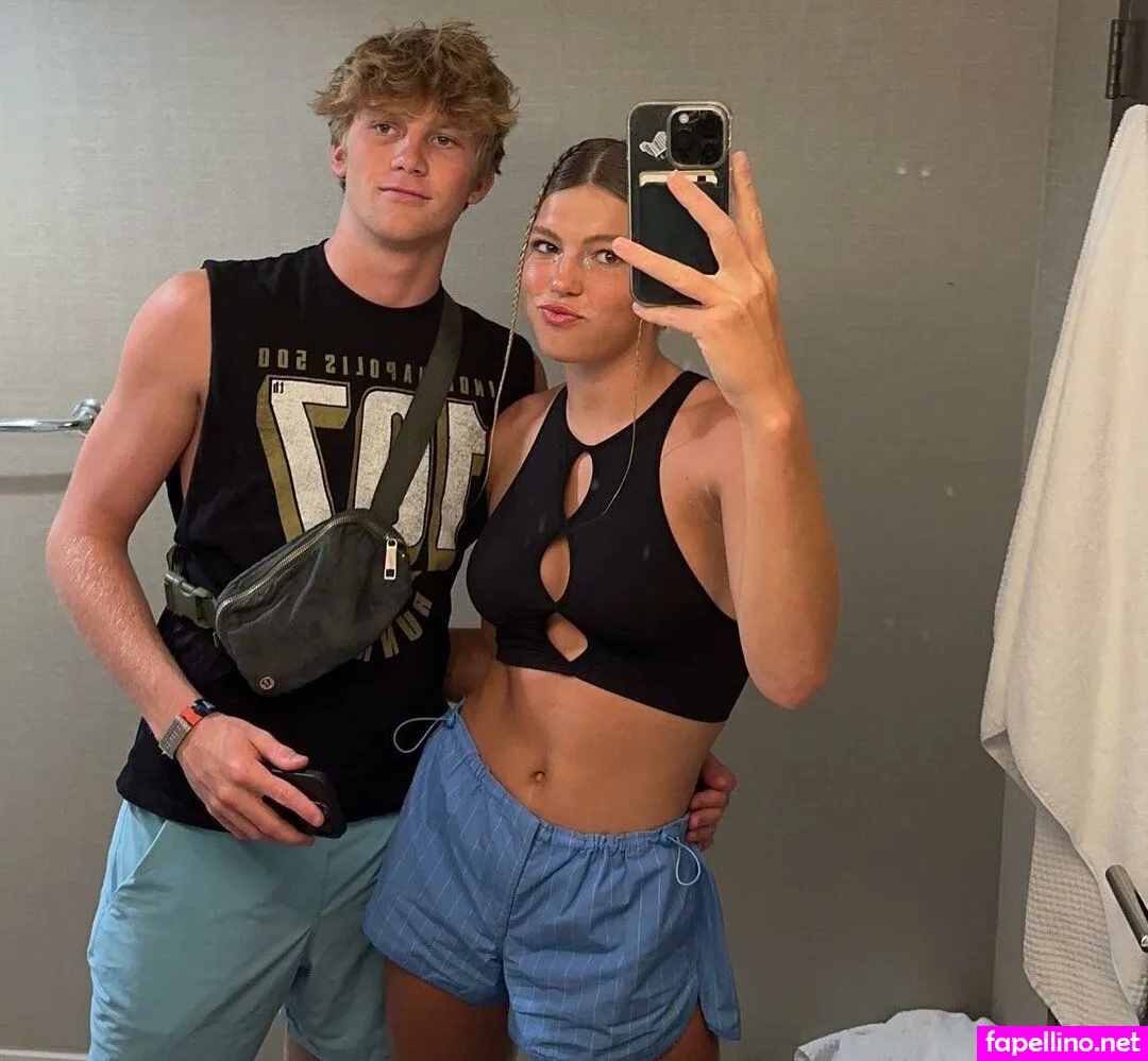 bridgetlarmore_, bridgetlarmoree Nude Leaked OnlyFans Photo #4O1ld0sO2L