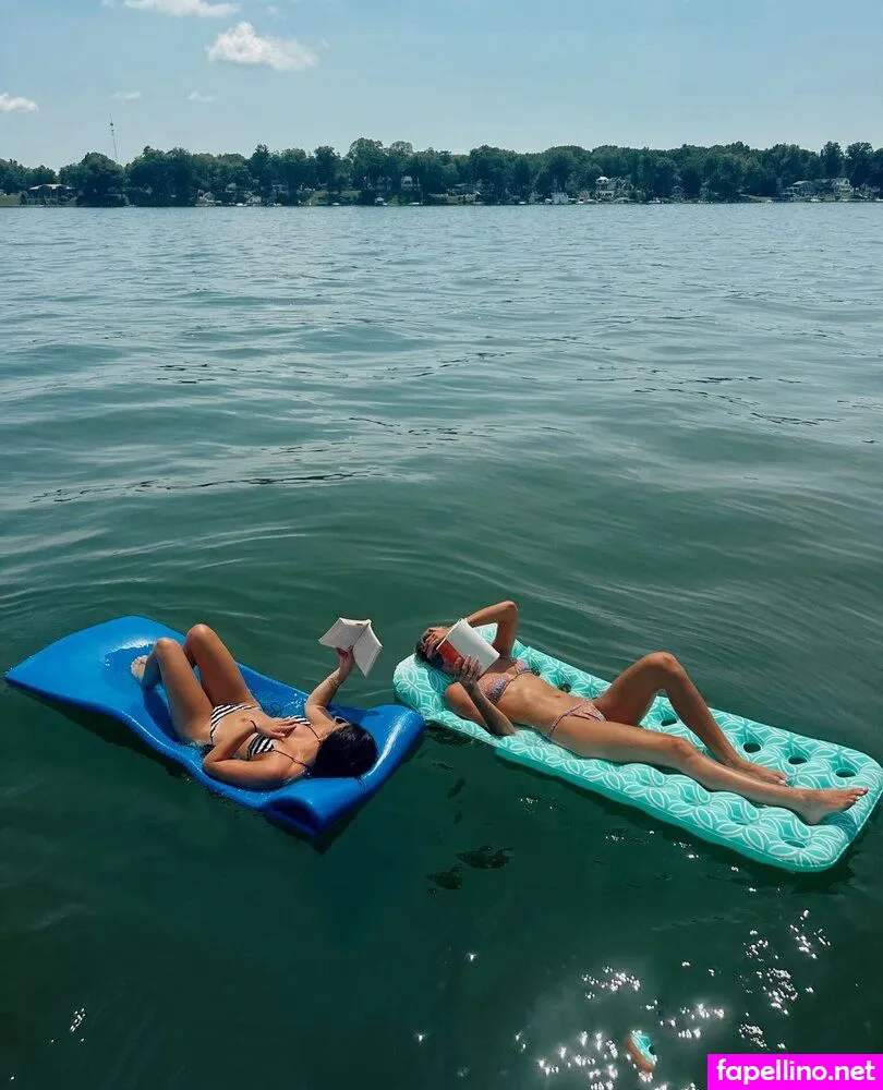 bridgetlarmore_, bridgetlarmoree Nude Leaked OnlyFans Photo #aWKw4udry1