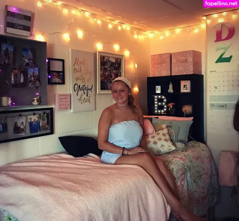 Bridget N OnlyFans Thumbnail #LxxWl7sllo